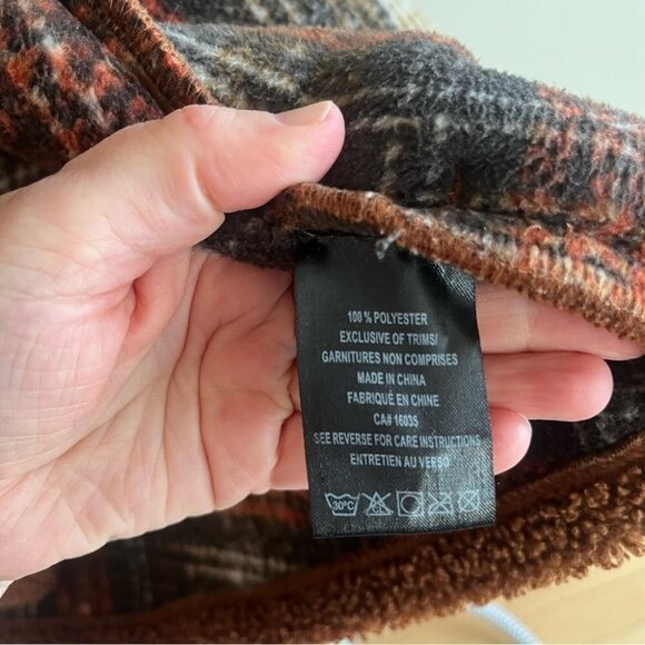 Paraphrase Thick Sherpa Fleece Lined  Rust Shacket - Picture 13 of 13